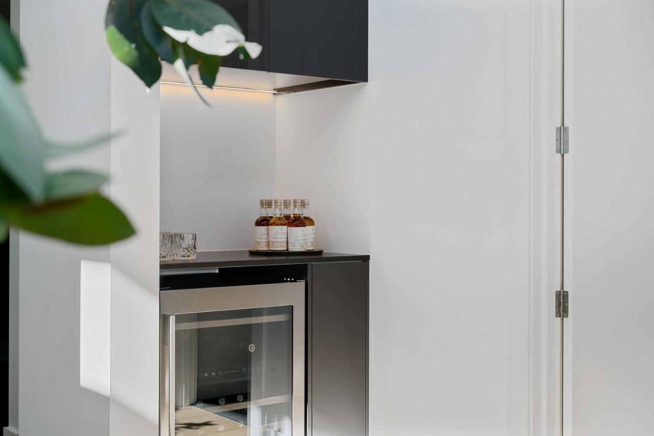 Luxurious Lakefront Penthouse Wanaka Dış mekan fotoğraf